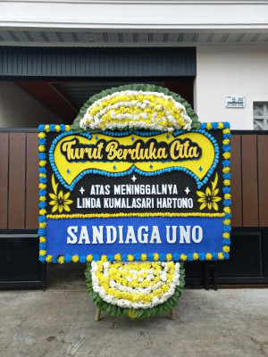 Papan Bunga Duka di Simpang Iv Sipin